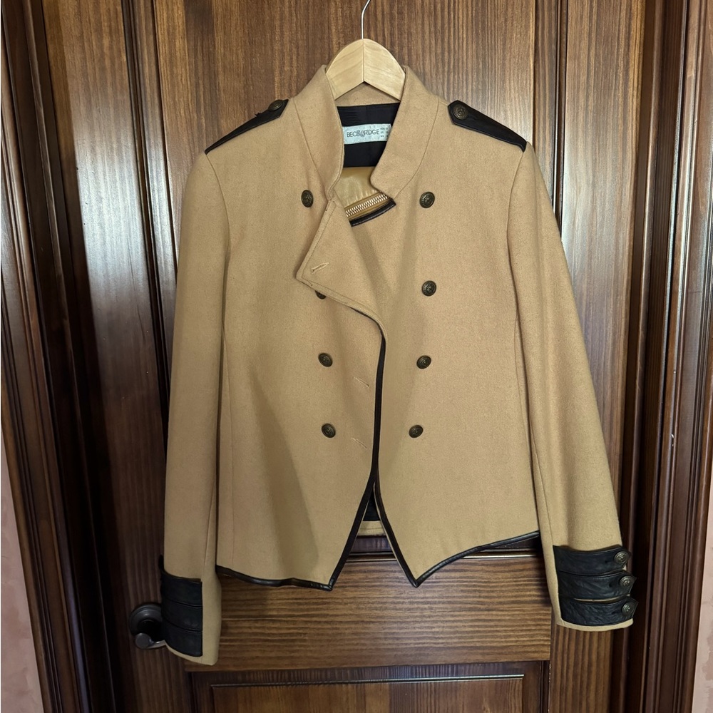 Military style, made in Australia. Gently worn, in a good condition no tears.